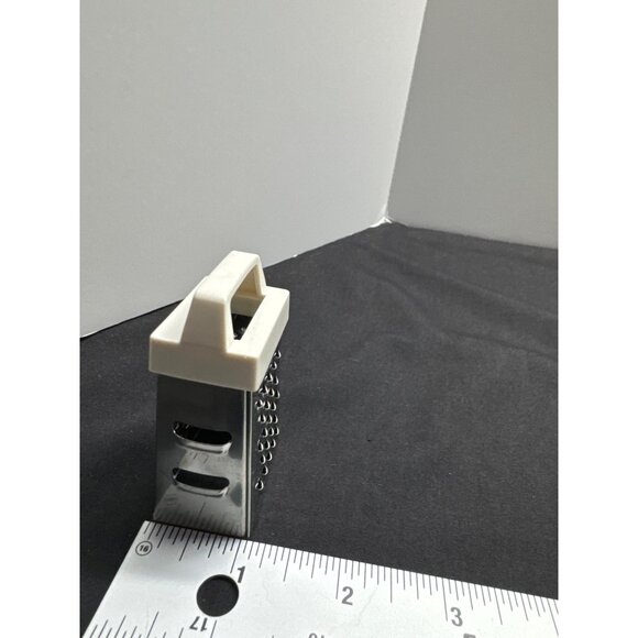 Miniature 2" Cheese Grater & Vintage Aluminum Mini Daisy Cupcake Pan Baking Toy - Picture 3 of 11